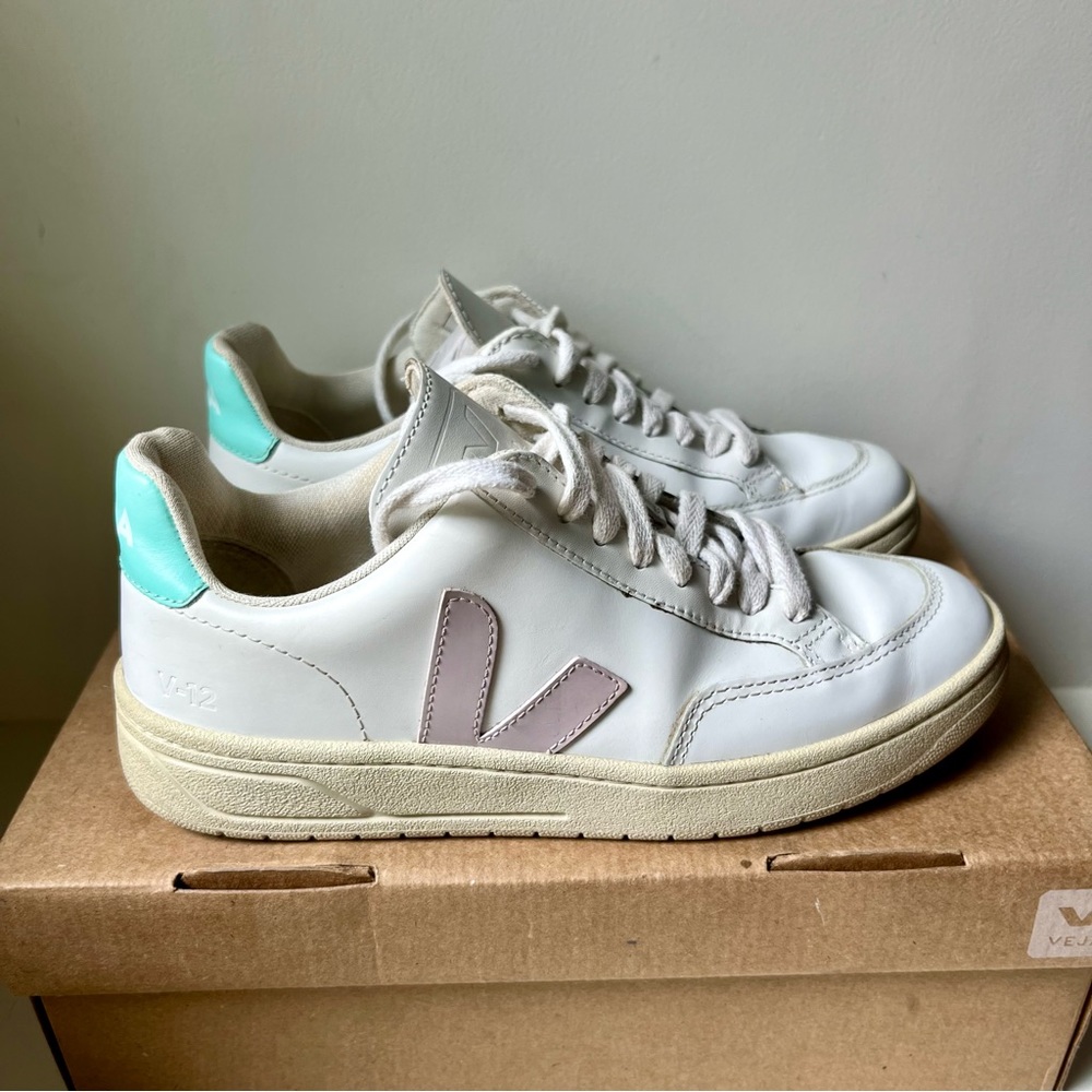 Veja V-12 Sneakers in Extra White Parme Turquoise